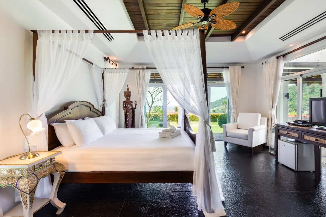 luxury-villa-for-sale-in-phuket-8-bed-13
