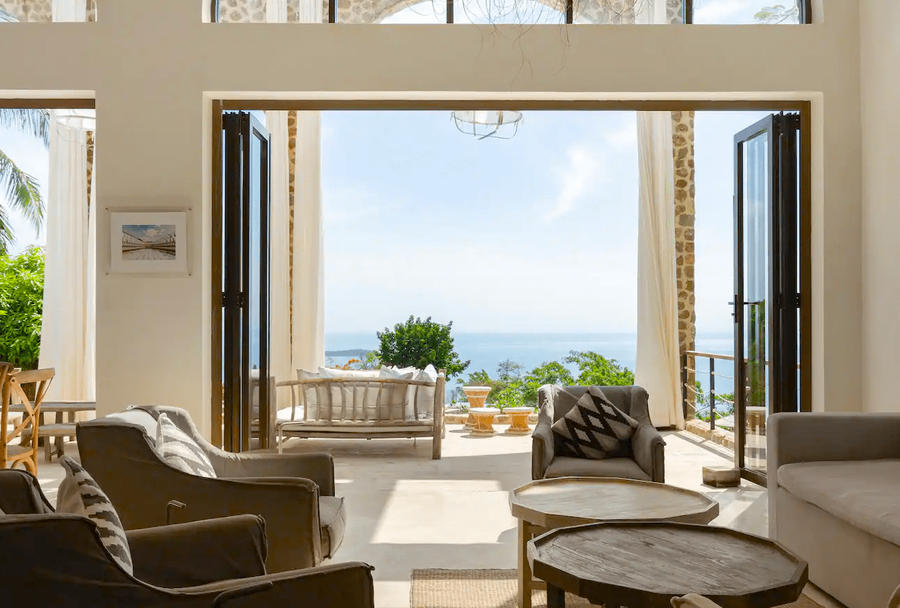 mediterranean-luxury-villa-for-sale-chaweng-4