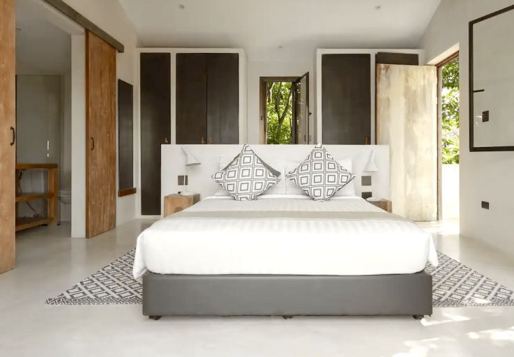 mediterranean-luxury-villa-for-sale-chaweng