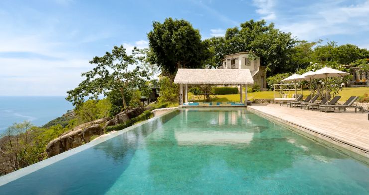 mediterranean-luxury-villa-for-sale-chaweng- thumb 3