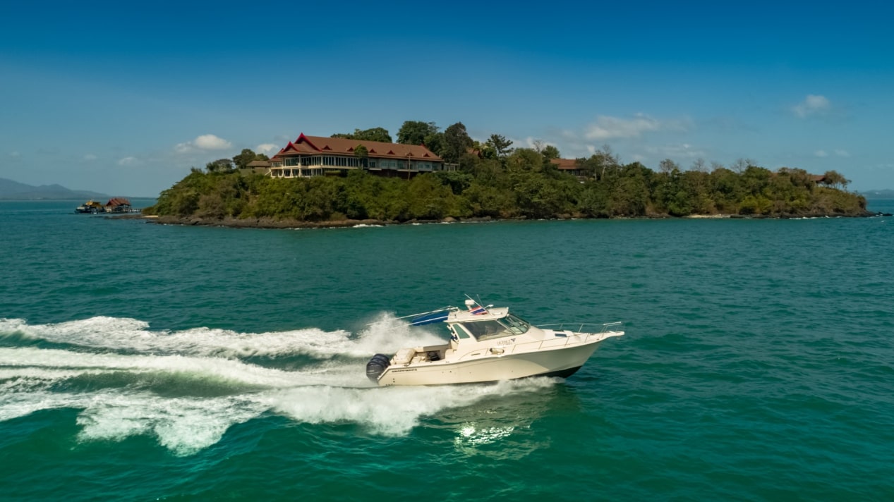 phuket-royal-marina-waterfront-penthouse-for-sale-16