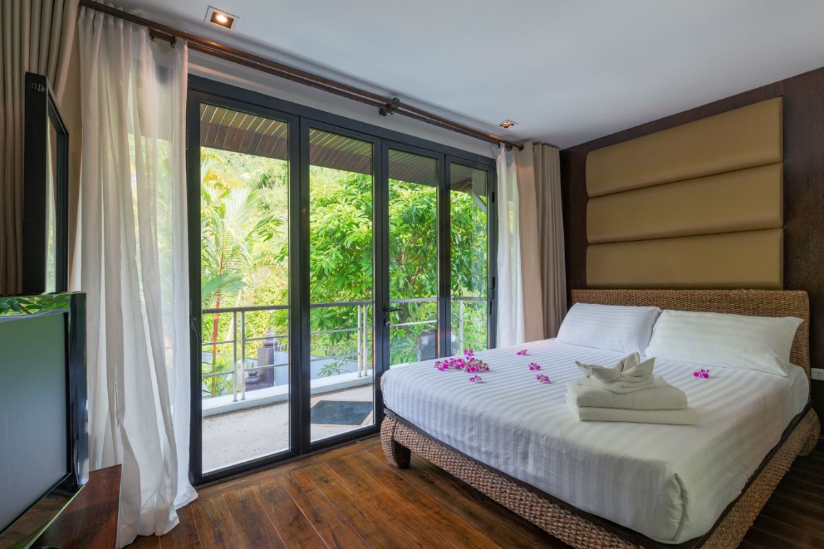 phuket-luxury-investment-villas-for-sale-kalim-12