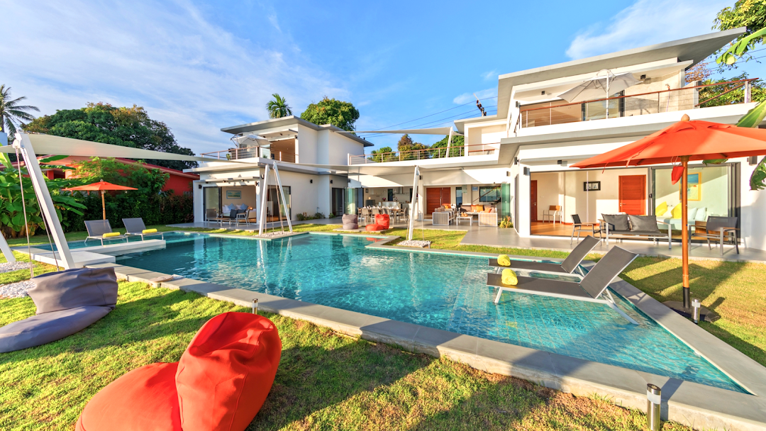 beachfront-luxury-villa-for-sale-koh-phangan-1