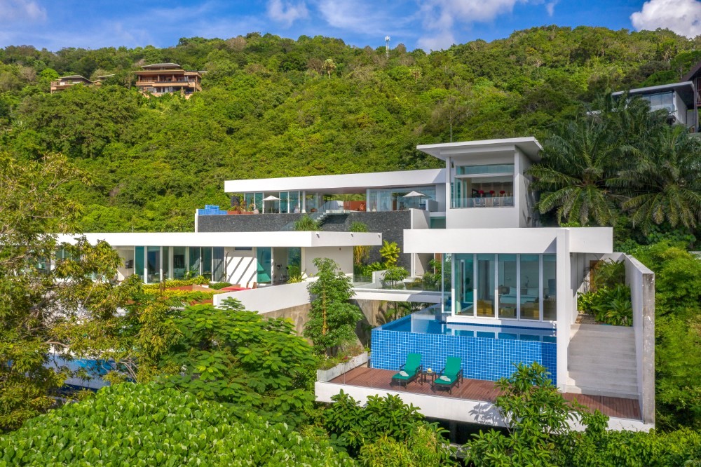 ultra-luxury-villa-for-sale-in-phuket-1
