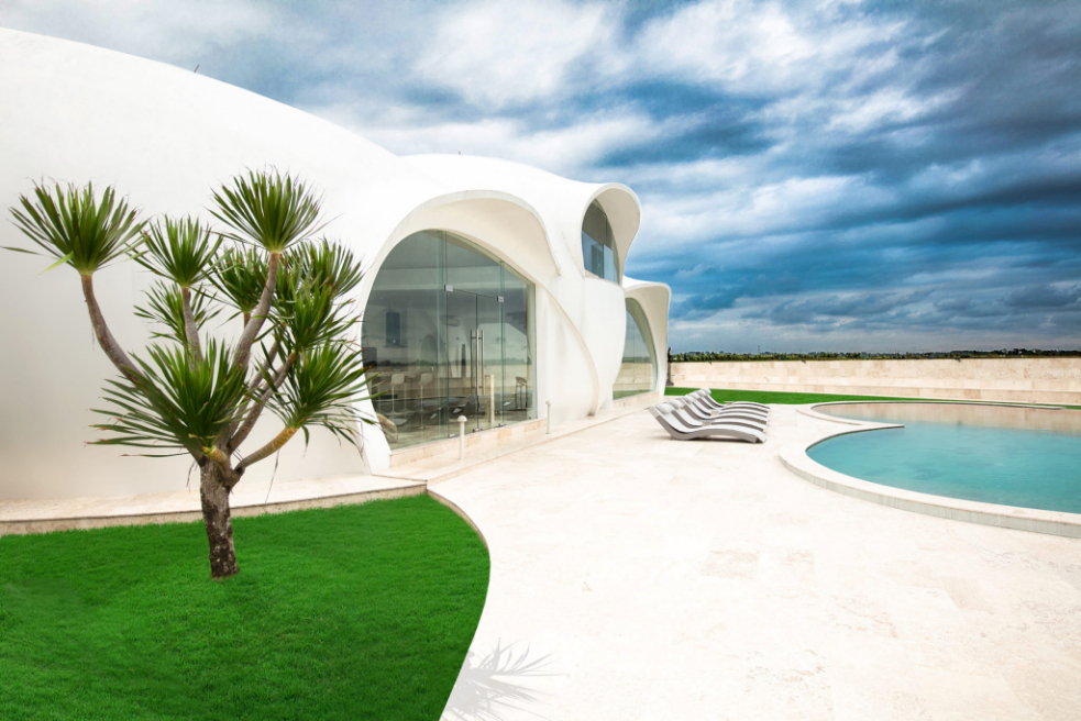 luxury-beachfront-villa-for-sale-bali-tabanan-12