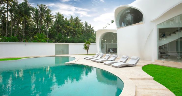 luxury-beachfront-villa-for-sale-bali-tabanan- thumb 3