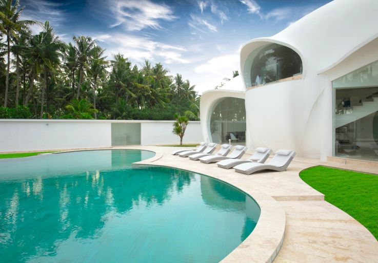 Beachfront Villa for Sale in Bali 5 Bedroom
