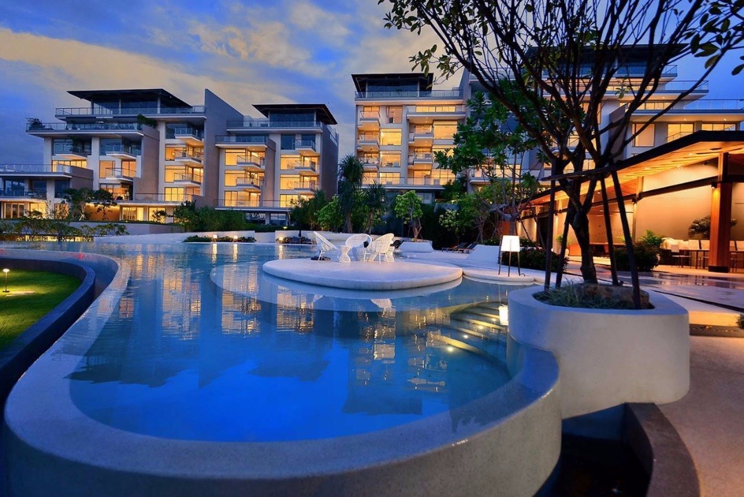luxury-pool-villas-for-sale-pattaya-10