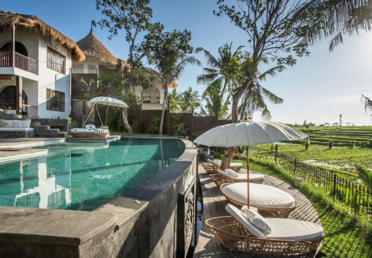 luxury-villa-resort-for-sale-in-bali-canggu