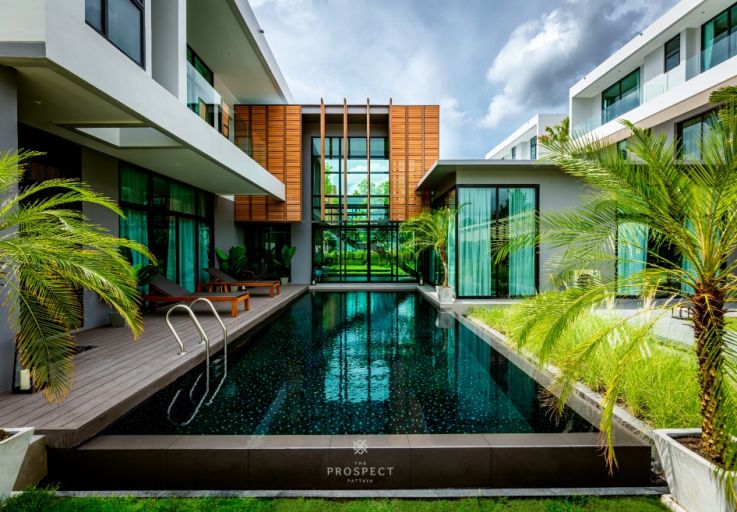 pattaya-luxury-villas-for-sale-in-chonburi