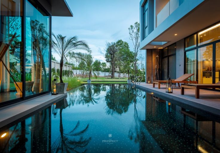 pattaya-luxury-villas-for-sale-in-chonburi