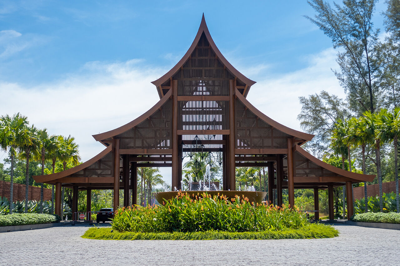 lakeside-luxury-villas-for-sale-in-phuket-11
