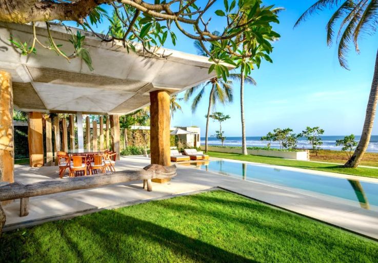 Beachfront Villa for Sale in Bali 5 Bedroom