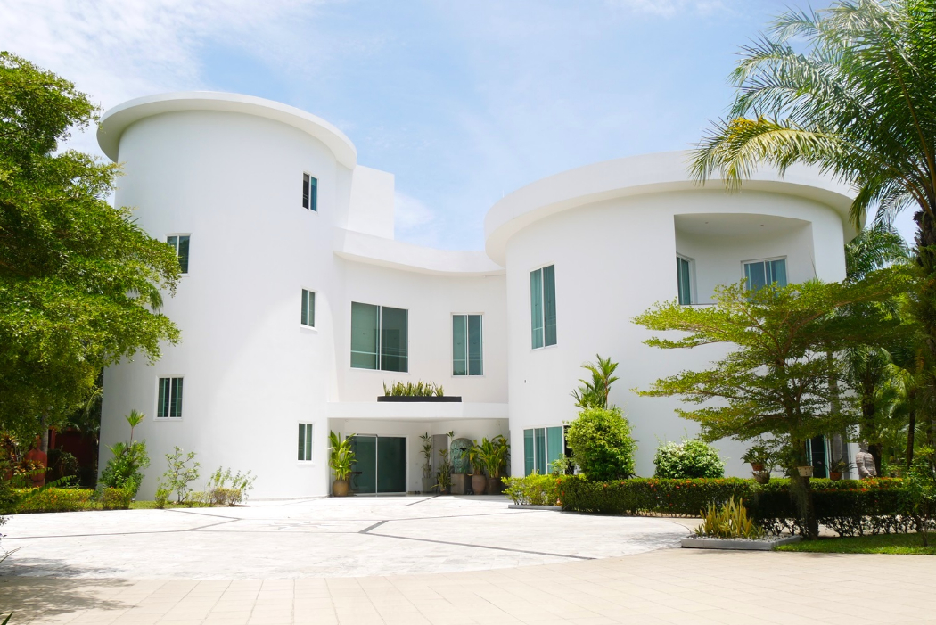 luxury-mansion-villa-for-sale-pattaya-14