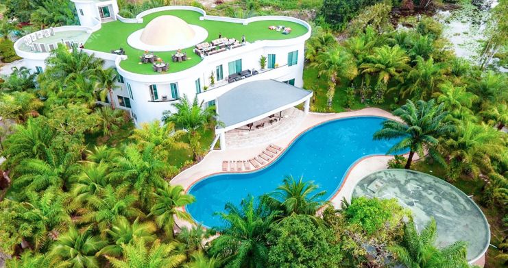 luxury-mansion-villa-for-sale-pattaya- thumb 1