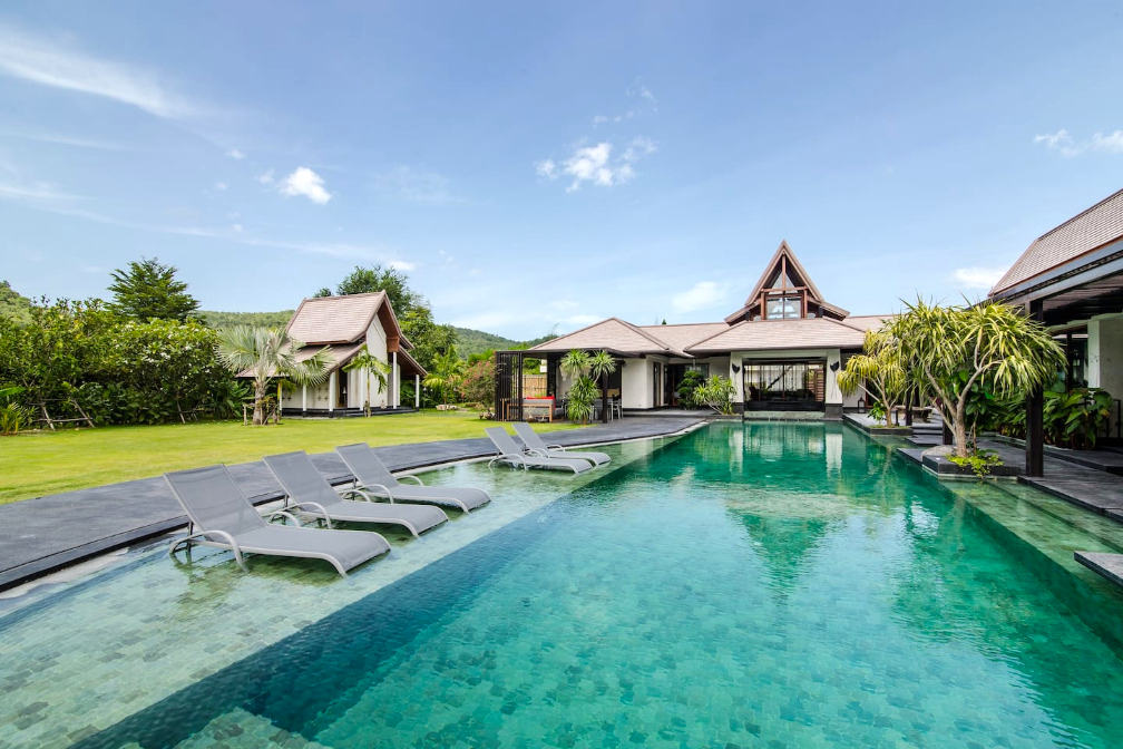 luxury-villa-for-sale-in-hua-hin-6-bed-2