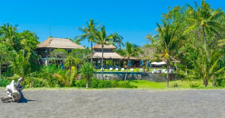 balinese-beachfront-villa-for-sale-bali-canggu- thumb 17