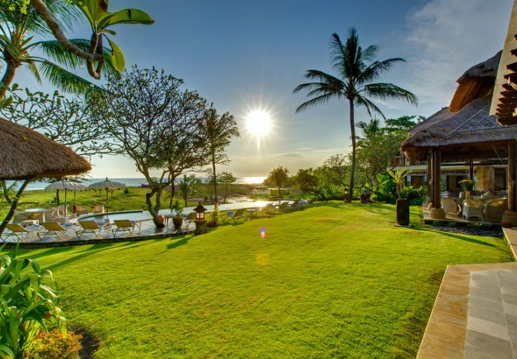 Beachfront Villa for Sale in Bali 5 Bedroom